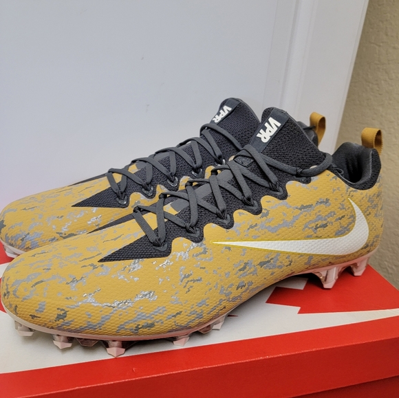 Size 16 Nike Vapor Untouchable Pro Camo Football Cleats Gold Gray AJ3859-710 - Picture 1 of 5